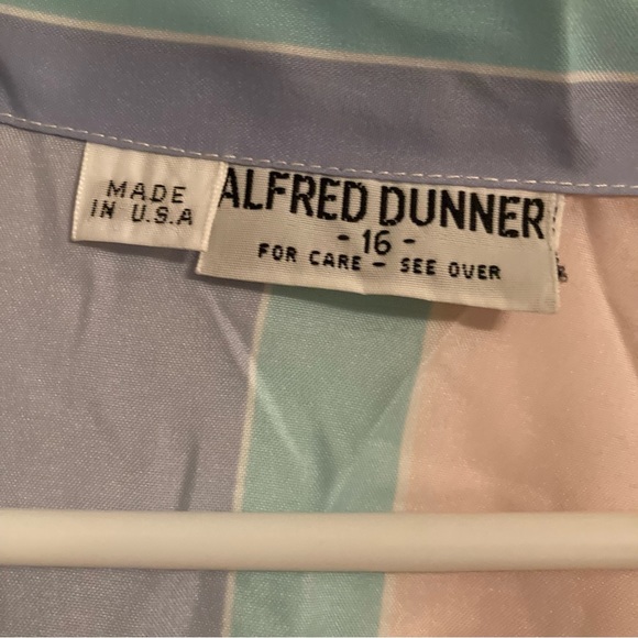 Vintage Alfred Dunner Pastel Stripe Blouse With Bow Size 16 NWT. - Picture 4 of 6